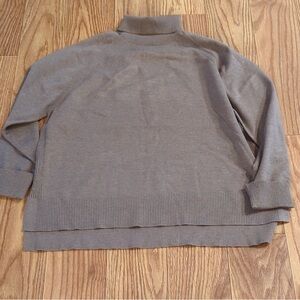 🌿3X Emerald SOFT! Taupe Ribbed Sweater